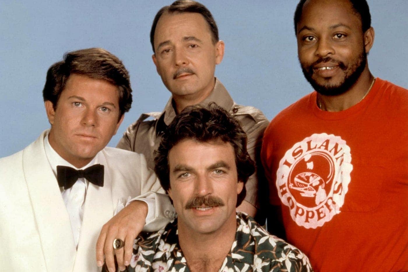 Magnum-PI-TV-show-cast-in-1983.jpg